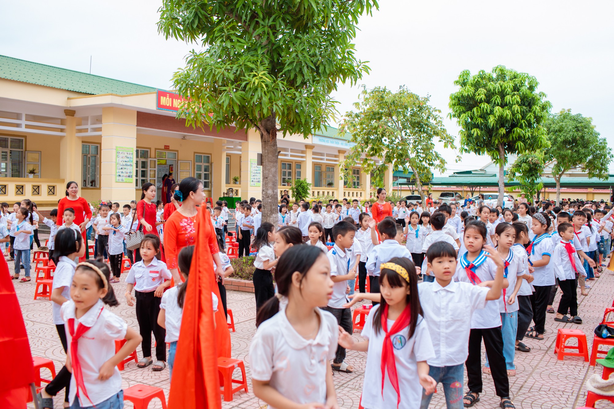 Trường TH Long Thành Yên Thành - Trường học Hạnh phúc